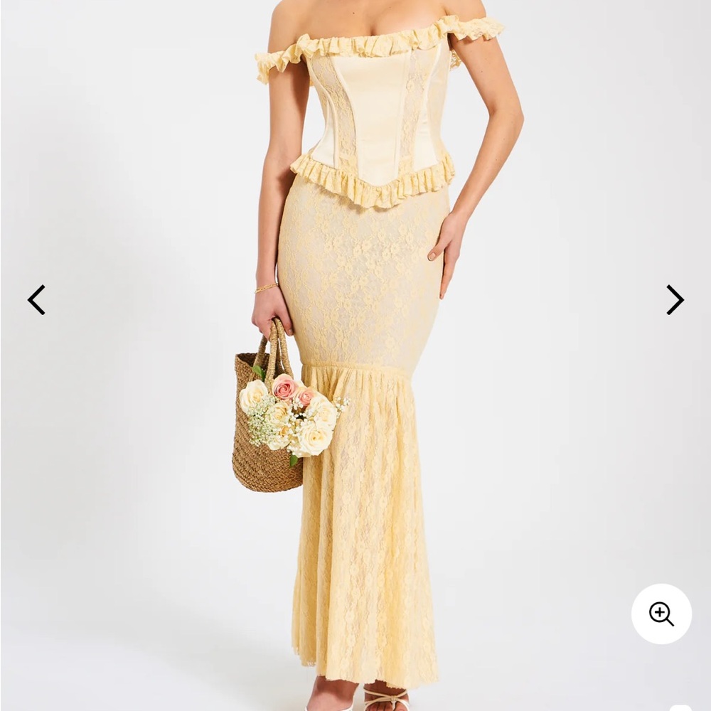 Brand new Miss circle Yellow lace corset peplum dress
